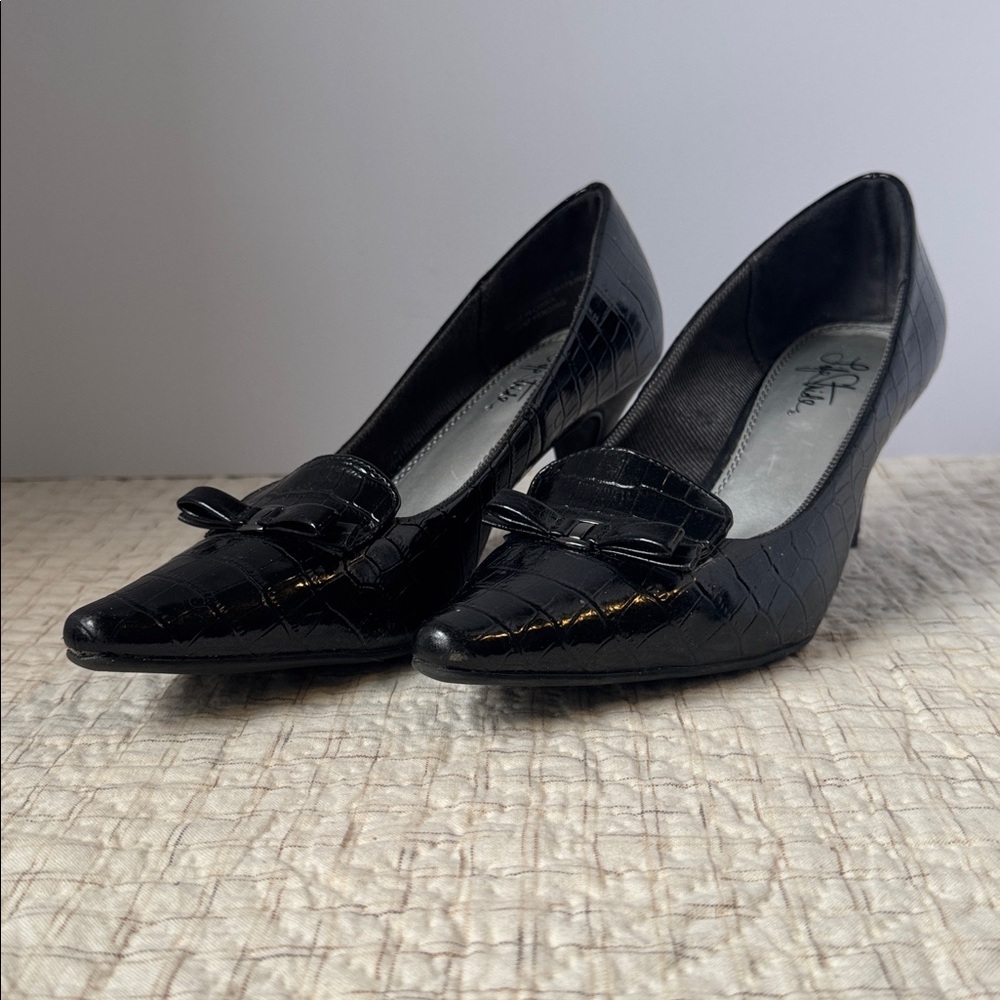 Black Life Stride Crocodile Pattern
